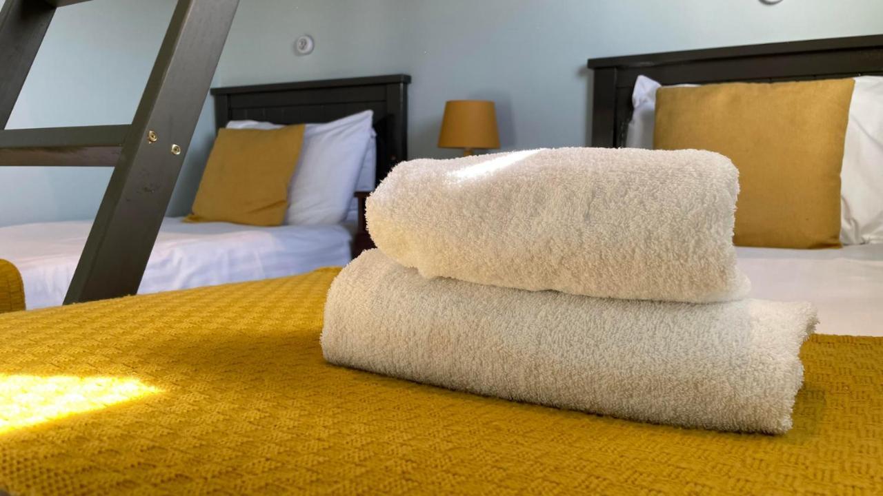 Marine Hotel Баликасъл Екстериор снимка