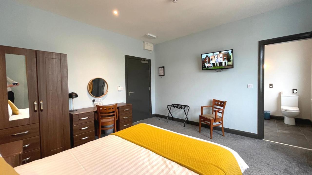 Marine Hotel Баликасъл Екстериор снимка