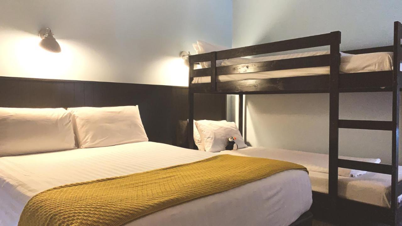 Marine Hotel Баликасъл Екстериор снимка