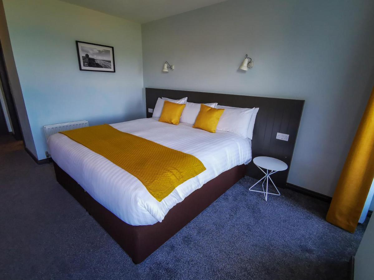 Marine Hotel Баликасъл Екстериор снимка
